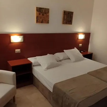 Hotel Torres Tourino 2*