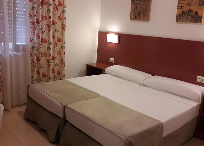 酒店 托雷斯途锐诺酒店 2*