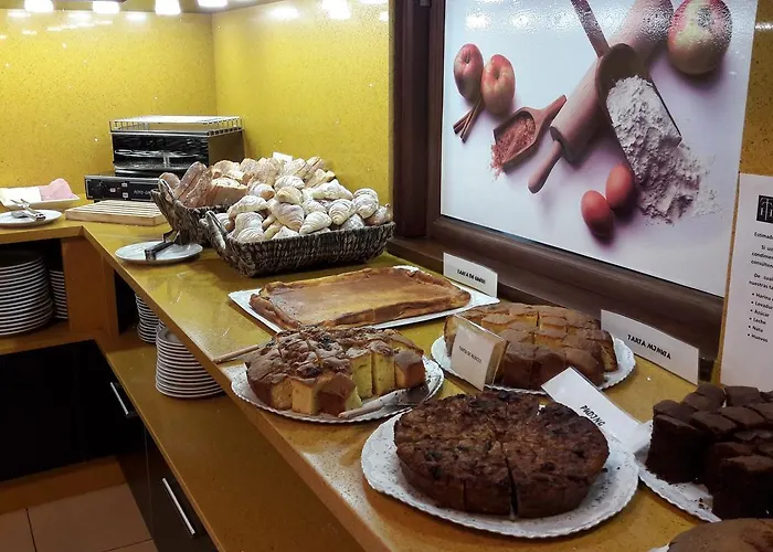 托雷斯途锐诺酒店 2* 桑亨霍